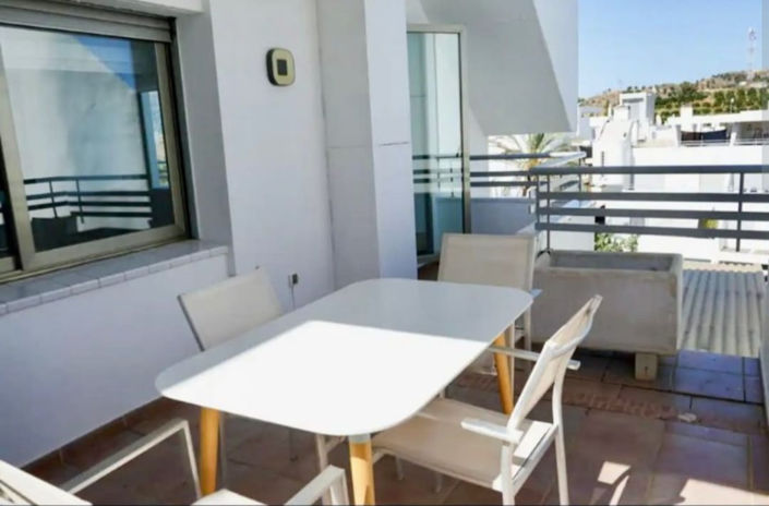 Image No.7-2 Bed Property for sale