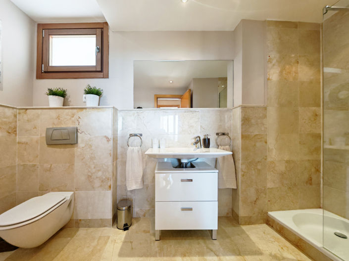 Image No.13-3 Bed Apartment for sale