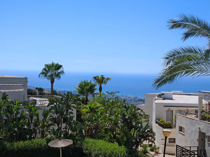 Image No.20-3 Bed Apartment for sale