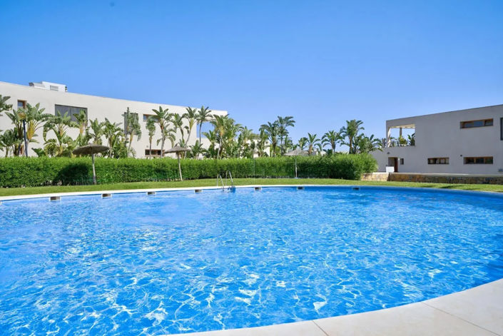 Image No.21-3 Bed Apartment for sale