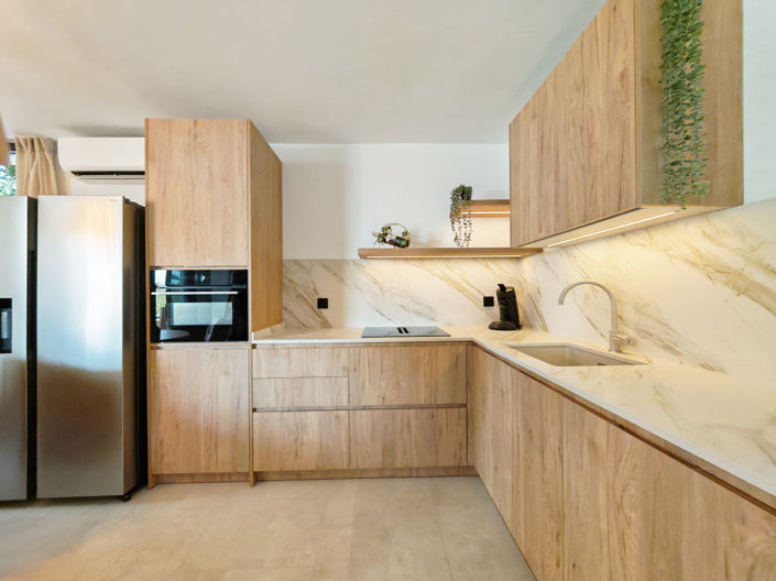 Image No.21-8 Bed Villa for sale