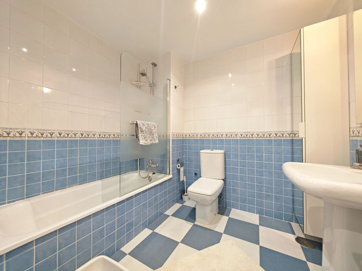 Image No.11-2 Bed Apartment for sale