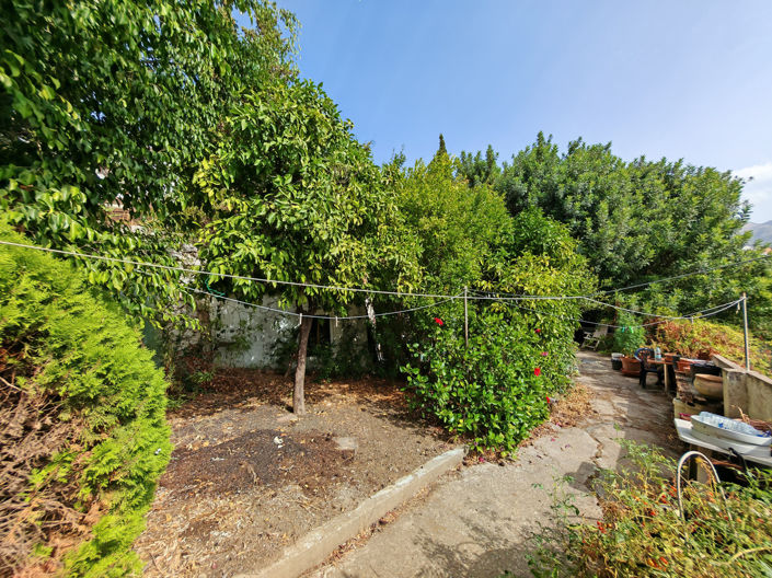 Image No.10-3 Bed Plot for sale