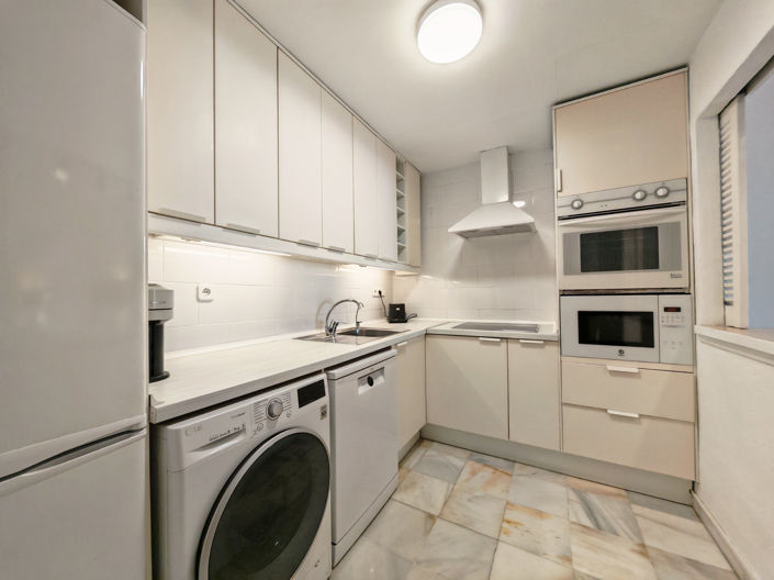 Image No.10-1 Bed Apartment for sale