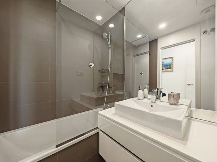 Image No.8-3 Bed Apartment for sale