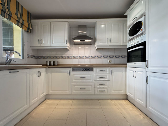 Image No.7-3 Bed Apartment for sale