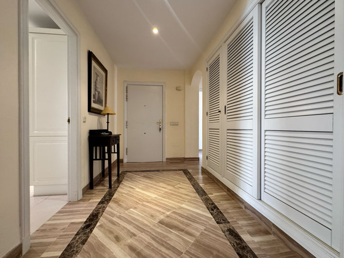 Image No.8-3 Bed Apartment for sale