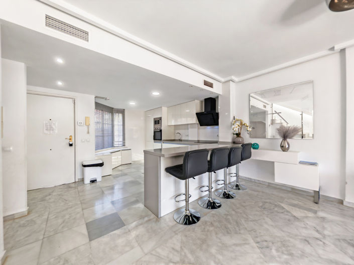 Image No.6-4 Bed Townhouse for sale