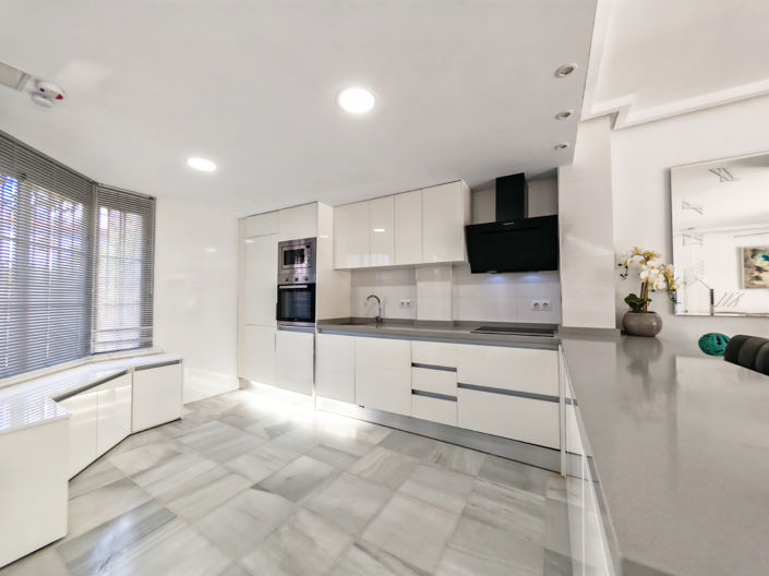 Image No.8-4 Bed Townhouse for sale