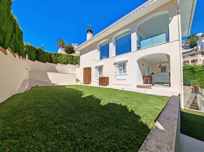 Image No.25-4 Bed Villa for sale