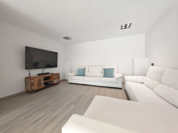 Image No.30-4 Bed Villa for sale