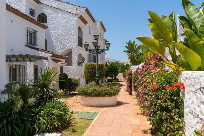 Image No.20-2 Bed Apartment for sale