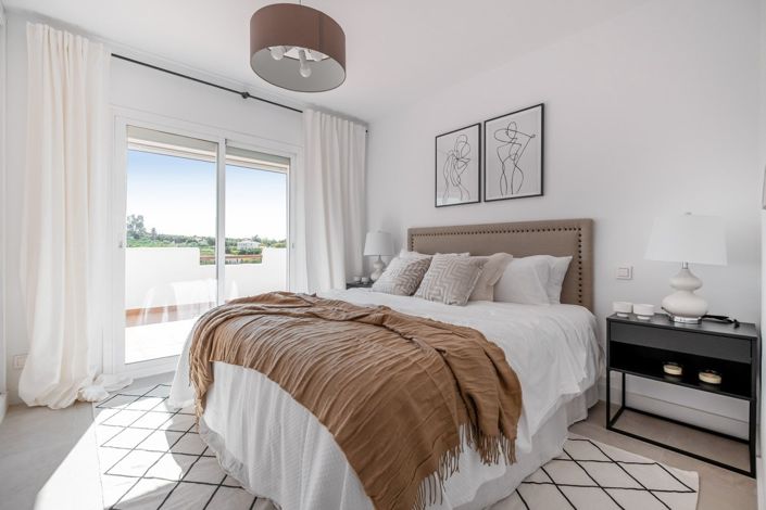 Image No.12-3 Bed Apartment for sale