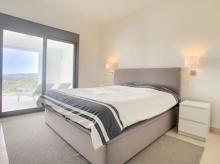 Image No.18-2 Bed Apartment for sale