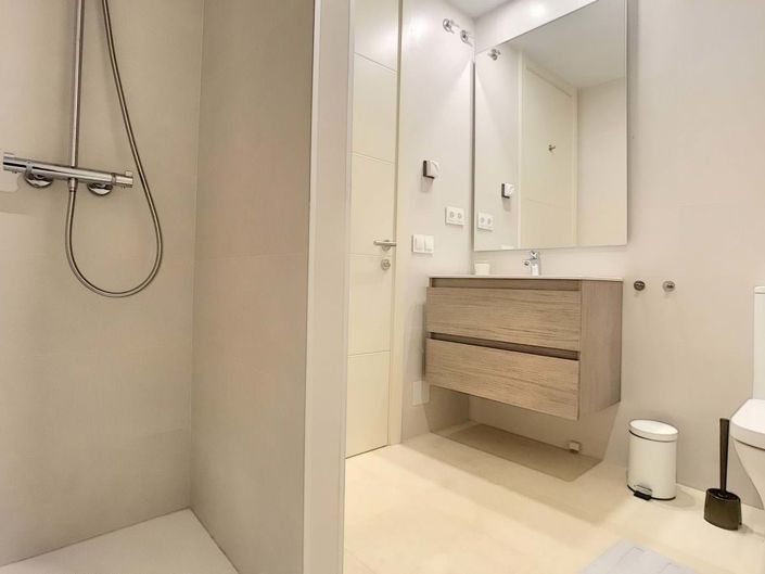 Image No.19-2 Bed Apartment for sale