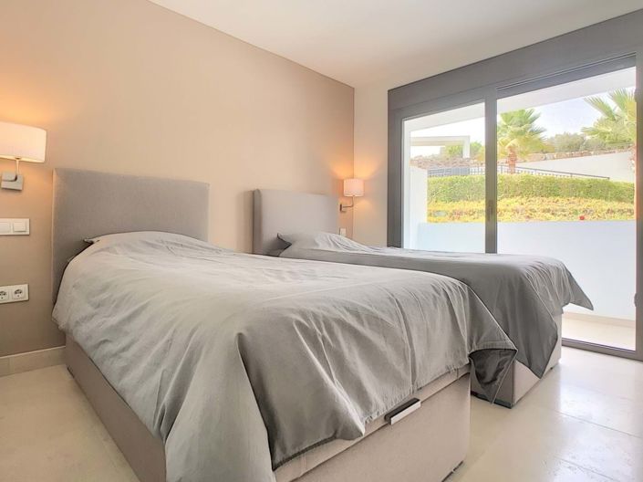 Image No.21-2 Bed Apartment for sale