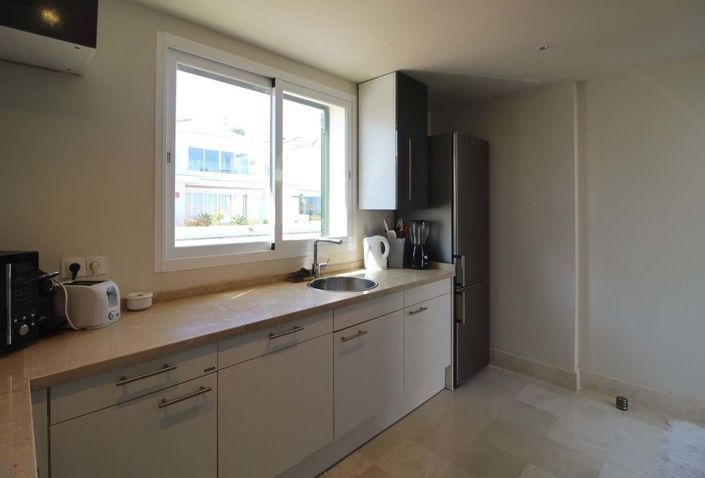 Image No.15-3 Bed Apartment for sale