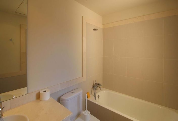 Image No.29-3 Bed Apartment for sale