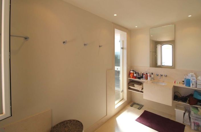 Image No.34-3 Bed Apartment for sale