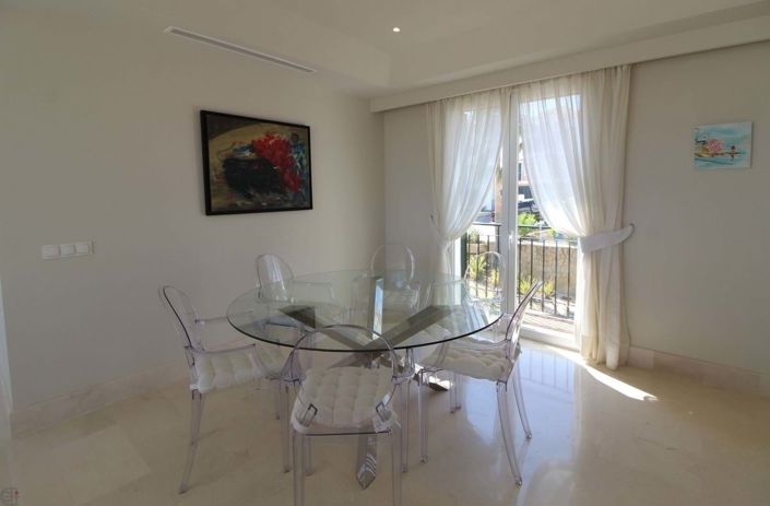 Image No.9-3 Bed Apartment for sale