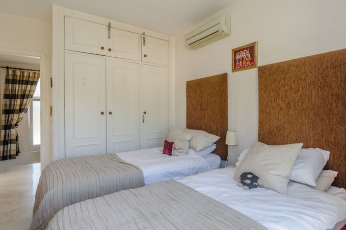 Image No.19-4 Bed Villa for sale