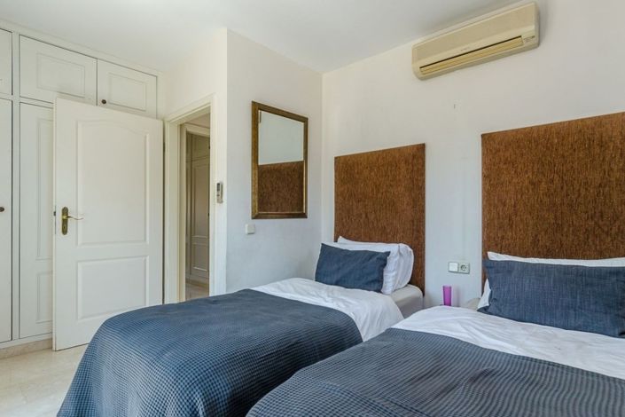 Image No.23-4 Bed Villa for sale