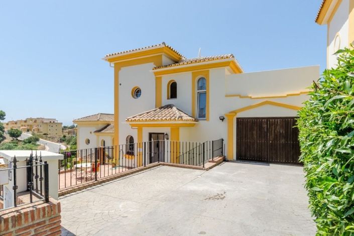 Image No.34-4 Bed Villa for sale