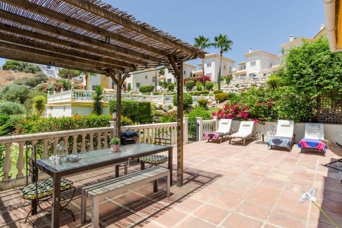 Image No.4-4 Bed Villa for sale