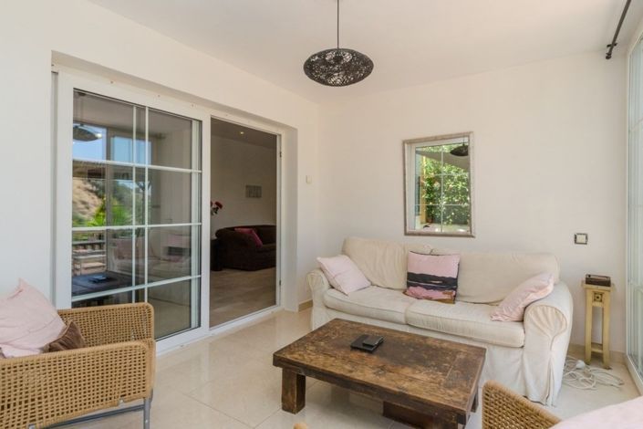 Image No.9-4 Bed Villa for sale