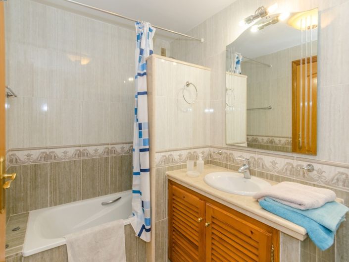 Image No.17-3 Bed Villa for sale