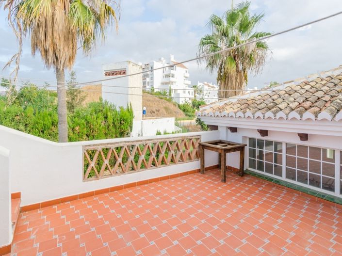 Image No.18-3 Bed Villa for sale