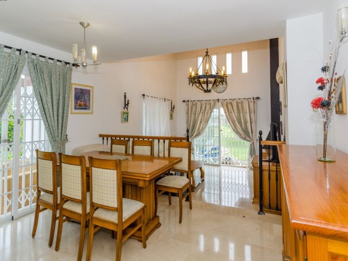 Image No.6-3 Bed Villa for sale