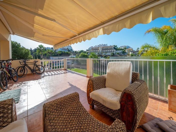 Image No.13-4 Bed Townhouse for sale