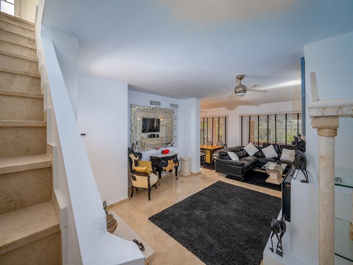 Image No.3-4 Bed Townhouse for sale