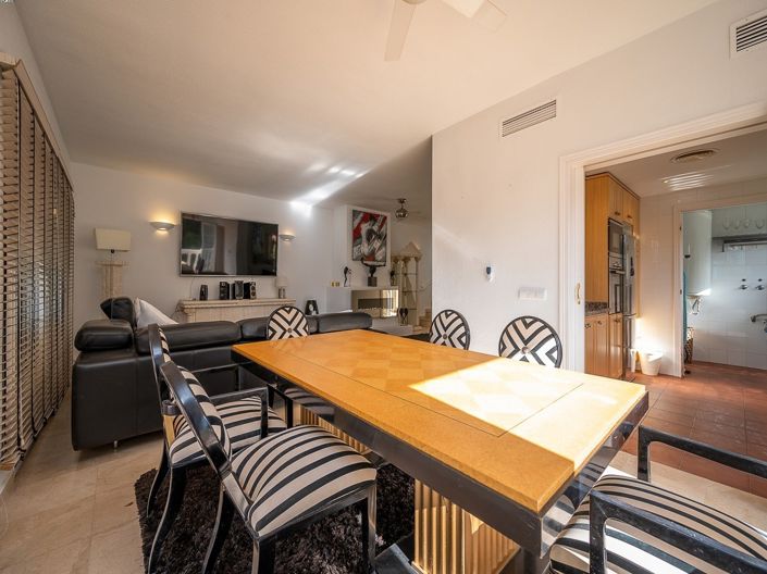 Image No.6-4 Bed Townhouse for sale