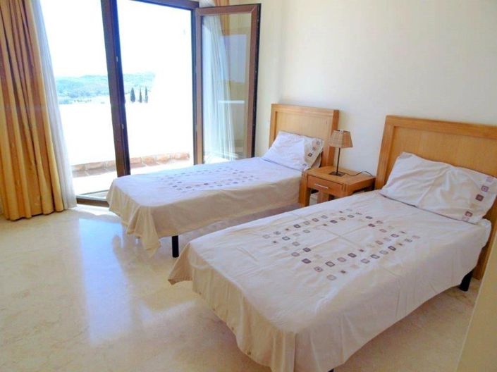 Image No.17-3 Bed Apartment for sale