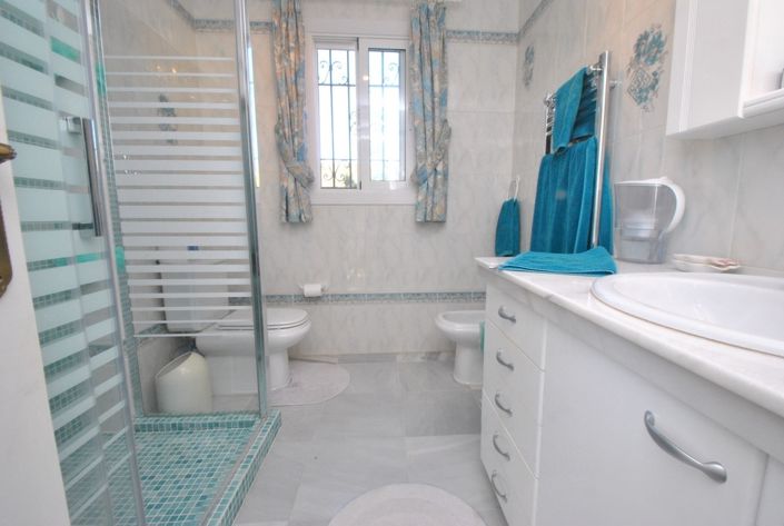 Image No.13-3 Bed Villa for sale