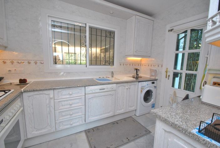 Image No.6-3 Bed Villa for sale