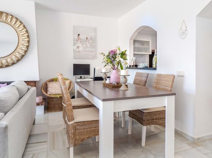 Image No.10-Appartement de 2 chambres à vendre à Estepona