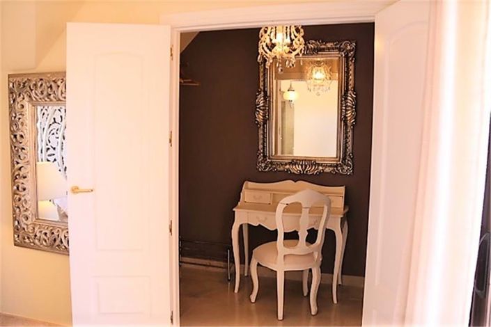 Image No.18-2 Bed Apartment for sale