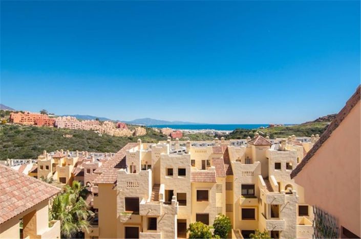 Image No.25-2 Bed Apartment for sale