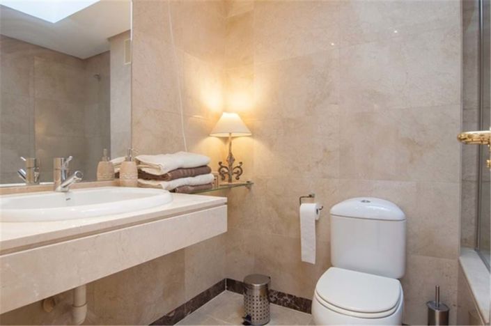 Image No.37-2 Bed Apartment for sale