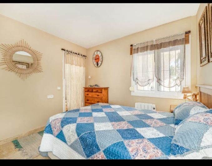 Image No.17-3 Bed Townhouse for sale