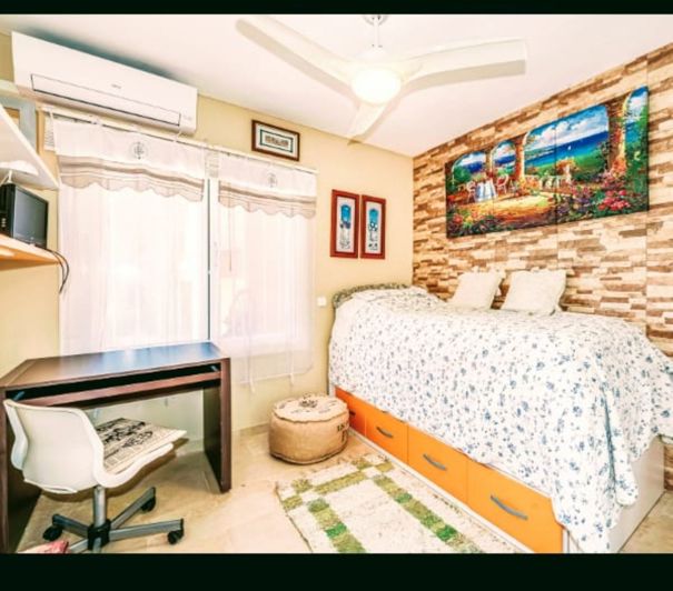 Image No.18-3 Bed Townhouse for sale