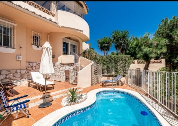 Image No.2-3 Bed Townhouse for sale