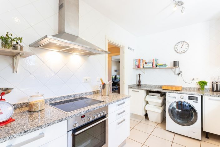 Image No.17-4 Bed Townhouse for sale