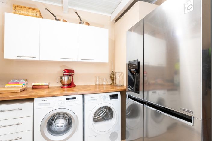 Image No.18-4 Bed Townhouse for sale