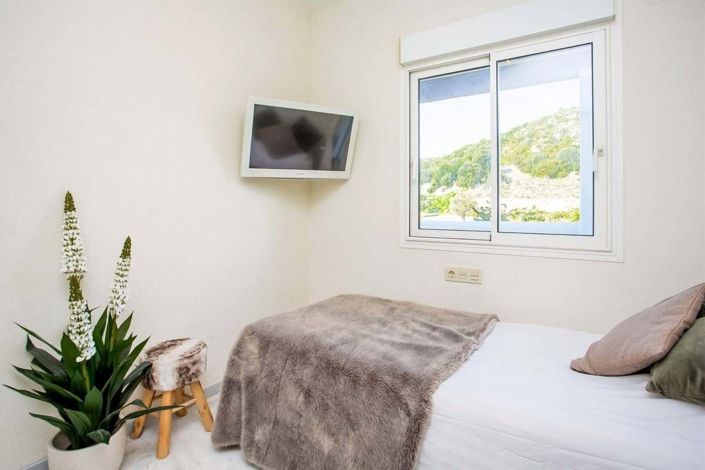 Image No.16-2 Bed Apartment for sale