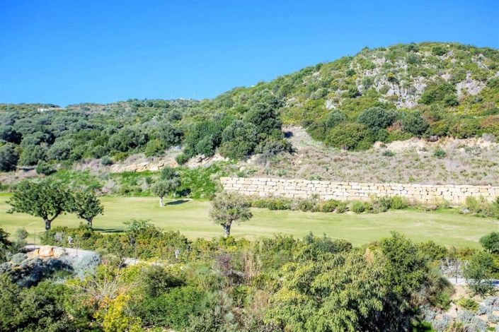 Image No.20-2 Bed Apartment for sale