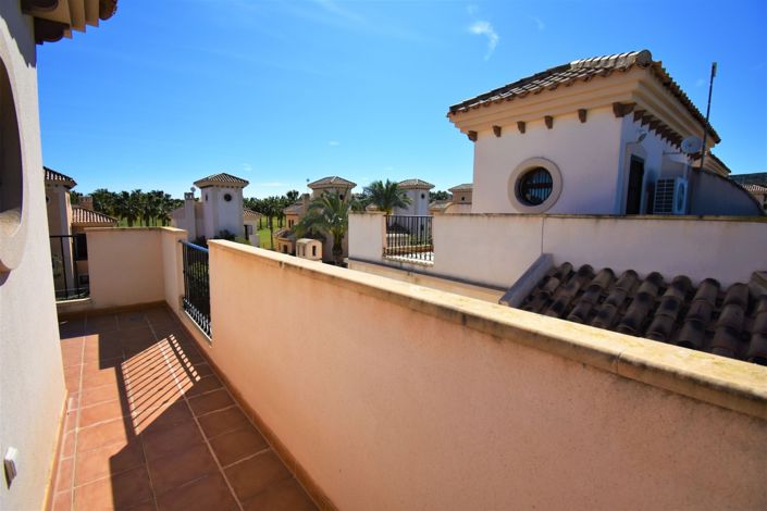 Image No.19-3 Bed Villa for sale